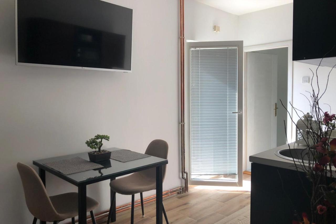 Apartments Ivan Ni エクステリア 写真